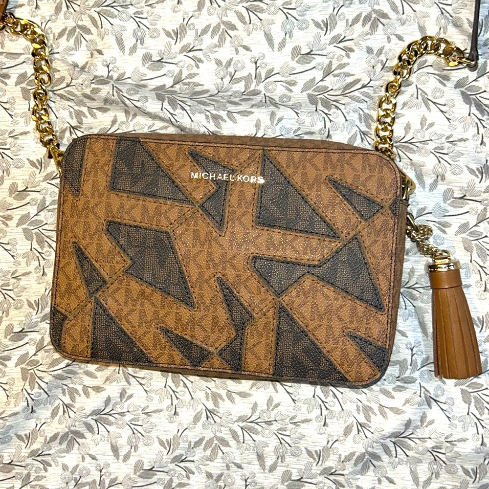 MICHAEL KORS Crossbody Purse 🤎